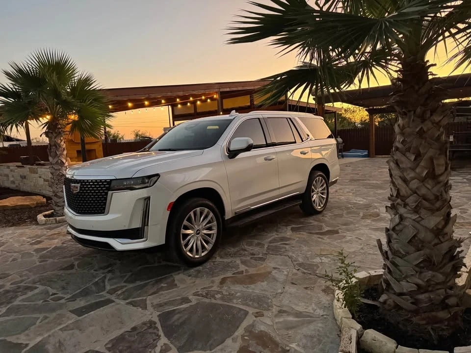 2022 Cadillac Escalade 5th Gen - Image 2 of 7