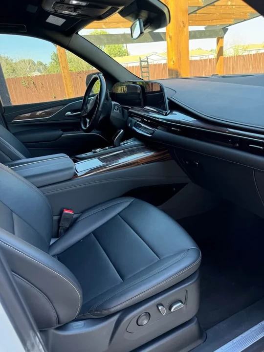 2022 Cadillac Escalade 5th Gen - Image 6 of 7
