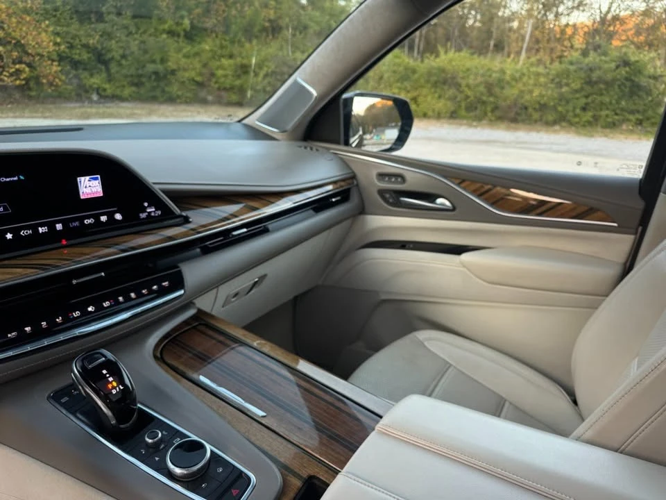 2022 Cadillac Escalade 5th Gen - Image 14 of 20