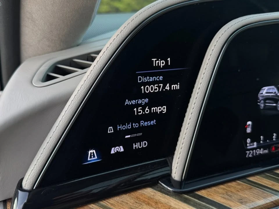 2022 Cadillac Escalade 5th Gen - Image 16 of 20