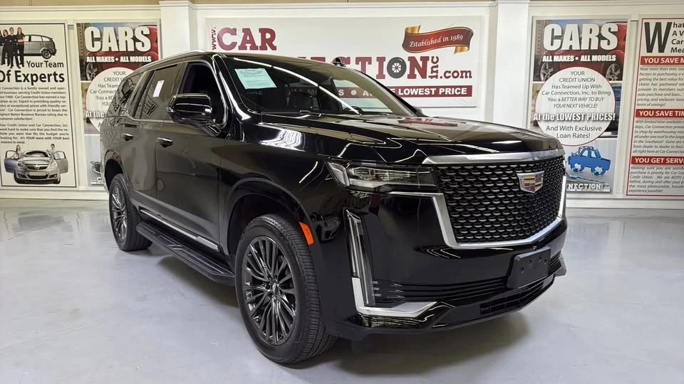 2022 Cadillac Escalade 5th Gen - Image 2 of 17