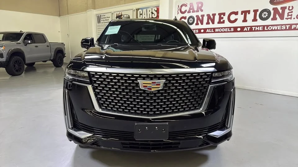 2022 Cadillac Escalade 5th Gen - Image 3 of 17