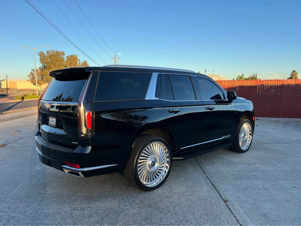 2022 Cadillac Escalade 5th Gen - Image 3 of 16