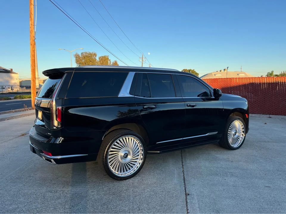 2022 Cadillac Escalade 5th Gen - Image 2 of 16