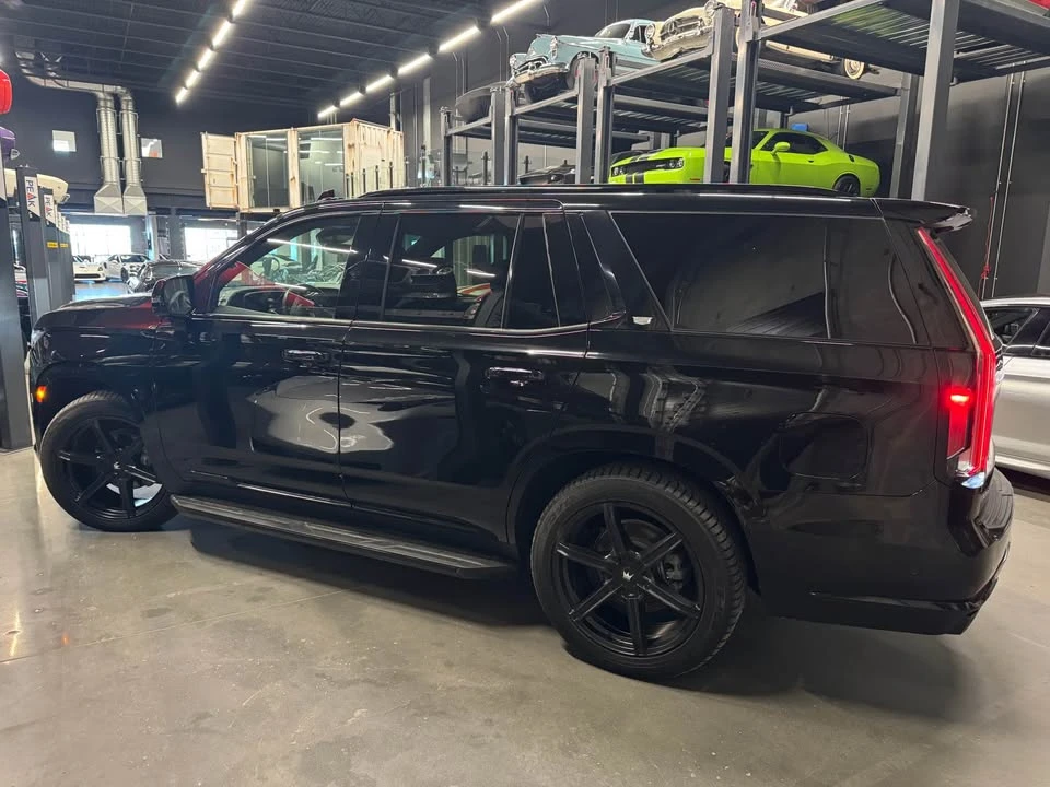 2022 Cadillac Escalade 5th Gen - Image 2 of 4
