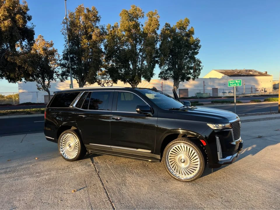 2022 Cadillac Escalade 5th Gen - Image 8 of 16
