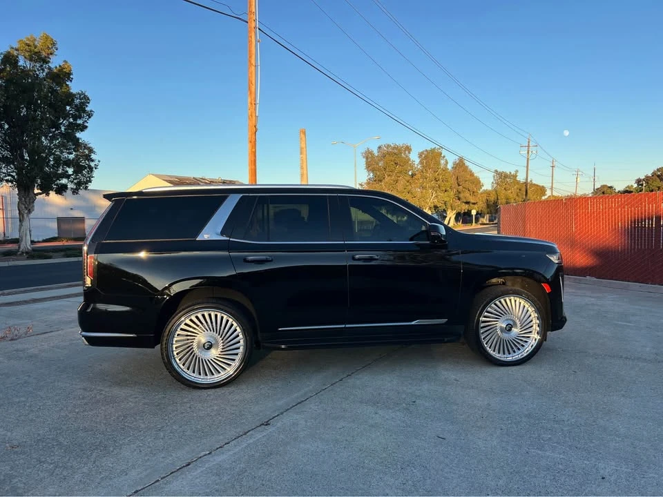 2022 Cadillac Escalade 5th Gen - Image 2 of 15