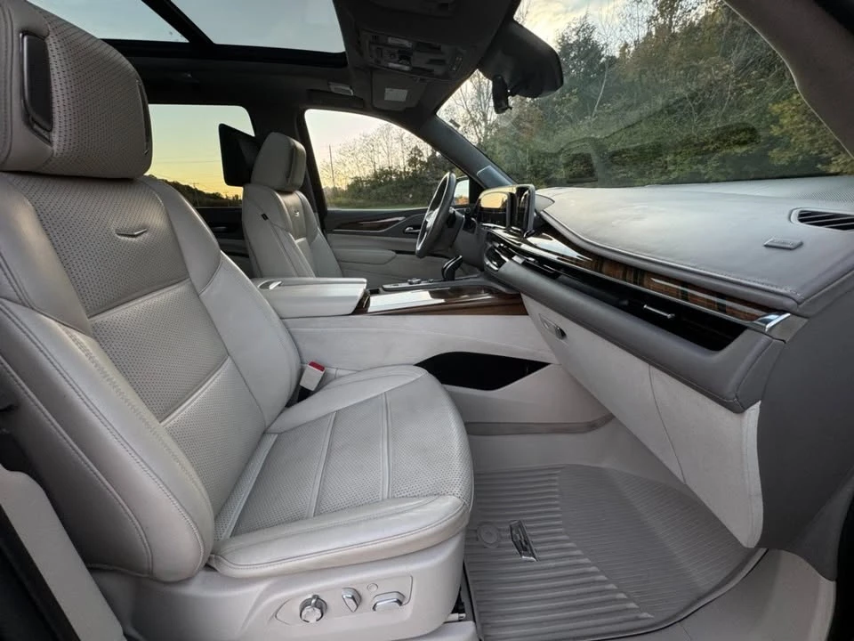 2022 Cadillac Escalade 5th Gen - Image 20 of 20