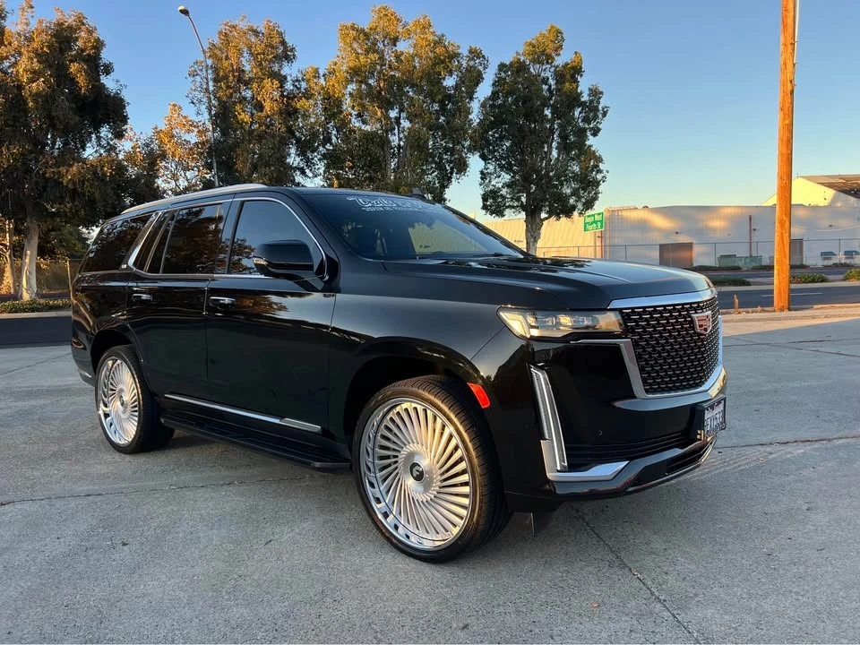 2022 Cadillac Escalade 5th Gen - Image 10 of 16