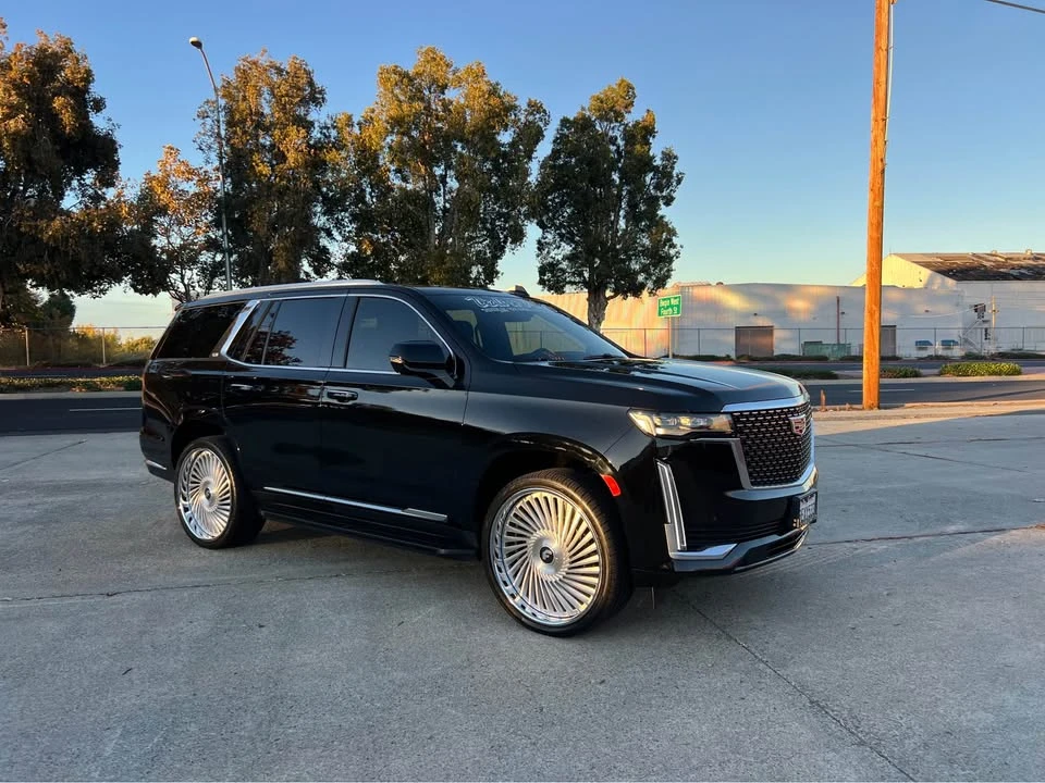 2022 Cadillac Escalade 5th Gen - Image 9 of 16