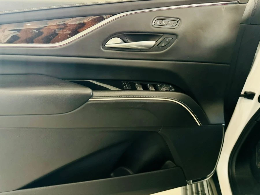 2022 Cadillac Escalade 5th Gen - Image 13 of 20