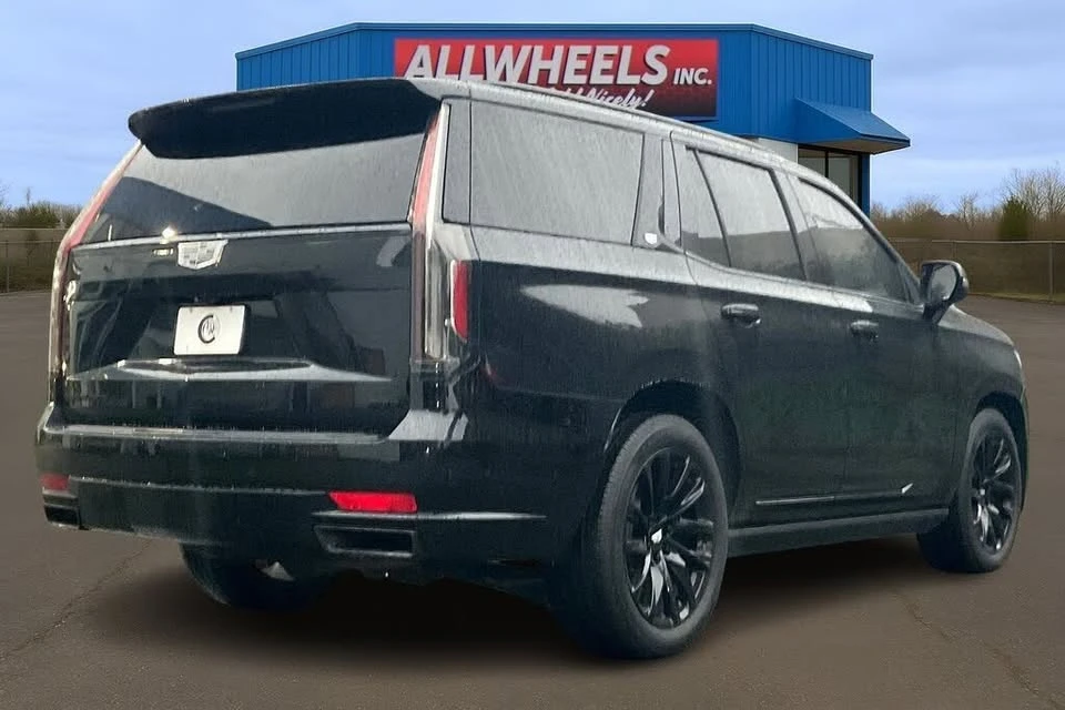 2022 Cadillac Escalade 5th Gen - Image 11 of 19