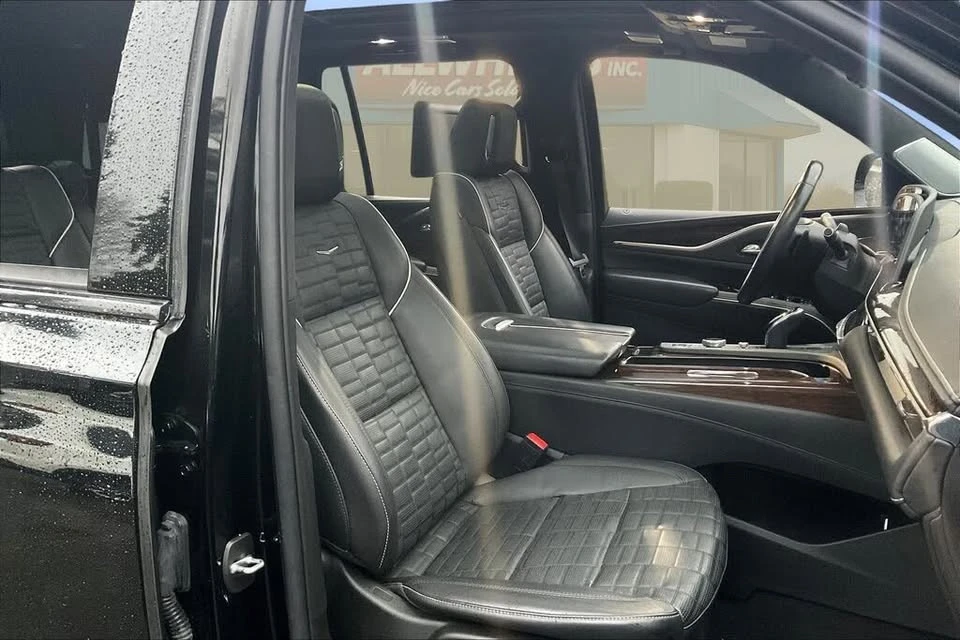 2022 Cadillac Escalade 5th Gen - Image 7 of 19