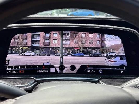 2022 Cadillac Escalade 5th Gen - Image 14 of 20
