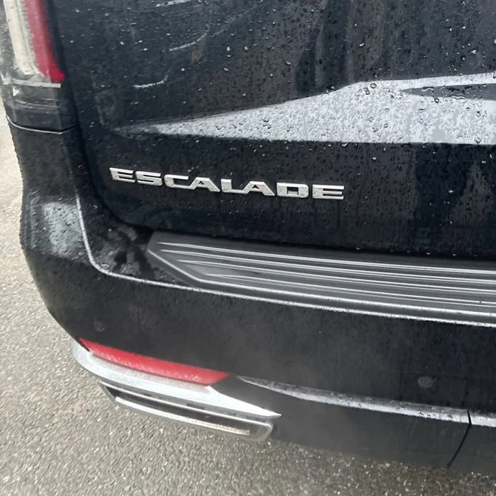 2022 Cadillac Escalade 5th Gen - Image 8 of 20