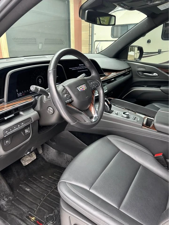 2022 Cadillac Escalade 5th Gen - Image 8 of 13