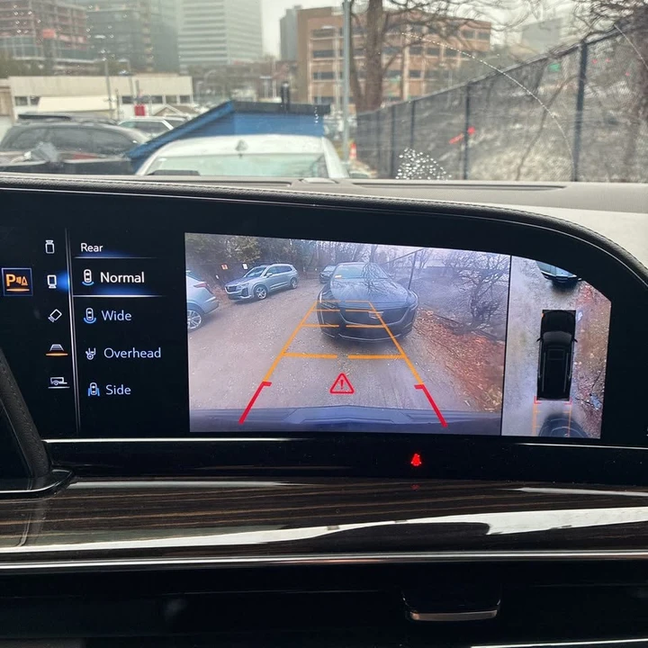 2022 Cadillac Escalade 5th Gen - Image 16 of 20