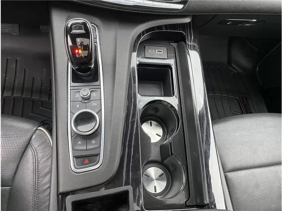 2022 Cadillac Escalade 5th Gen - Image 13 of 20