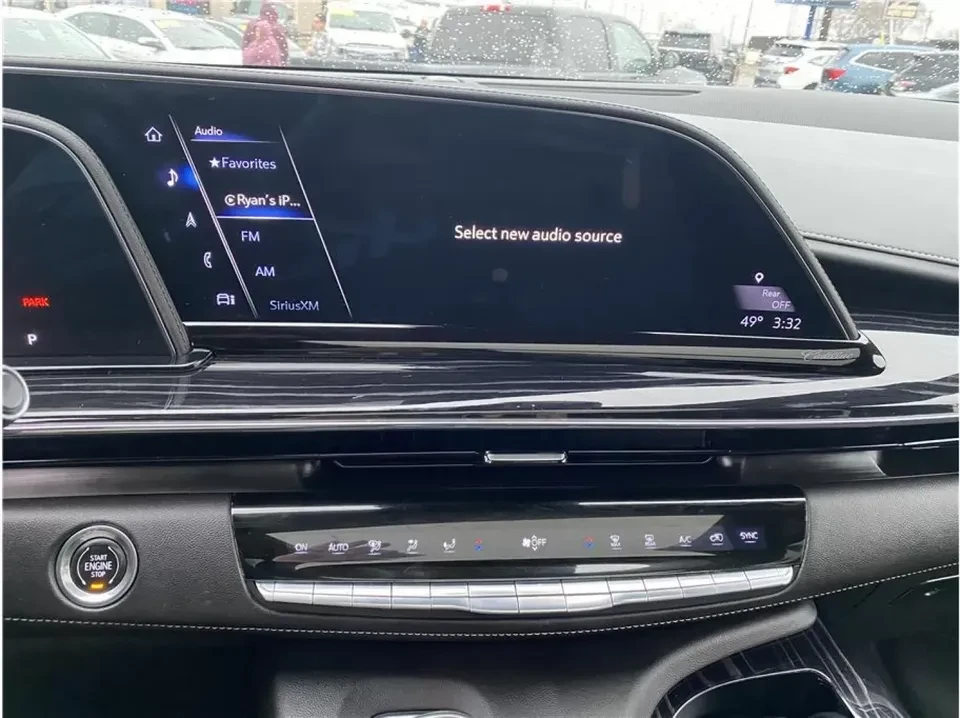2022 Cadillac Escalade 5th Gen - Image 15 of 20