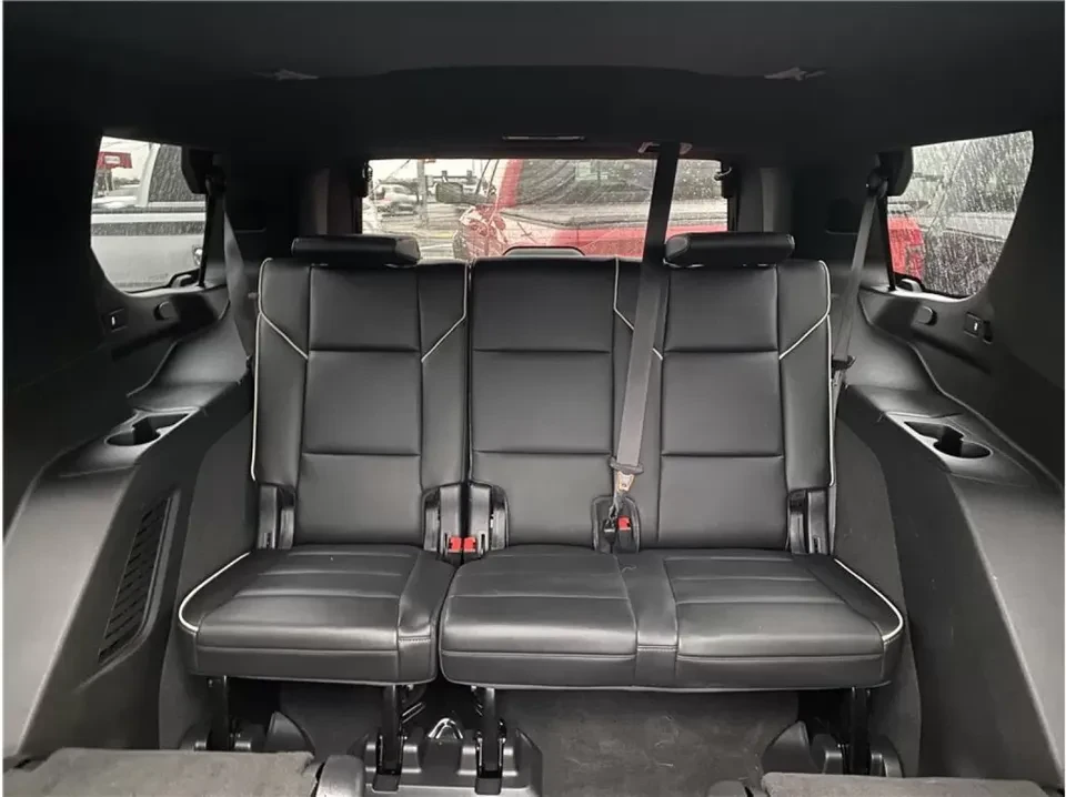 2022 Cadillac Escalade 5th Gen - Image 19 of 20