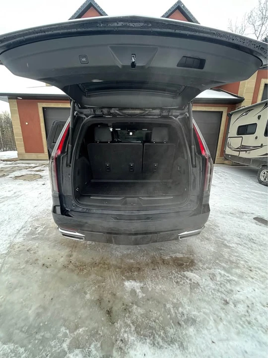 2022 Cadillac Escalade 5th Gen - Image 13 of 13