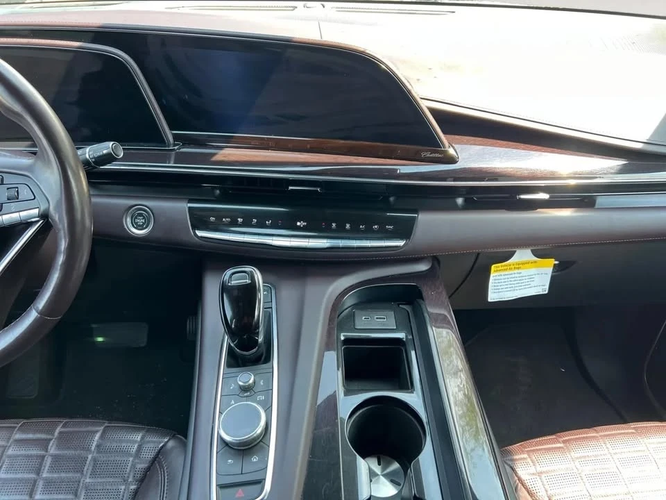 2022 Cadillac Escalade 5th Gen - Image 11 of 20