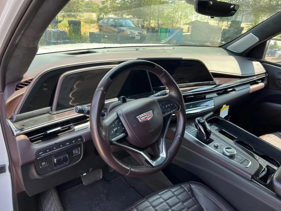 2022 Cadillac Escalade 5th Gen - Image 18 of 20