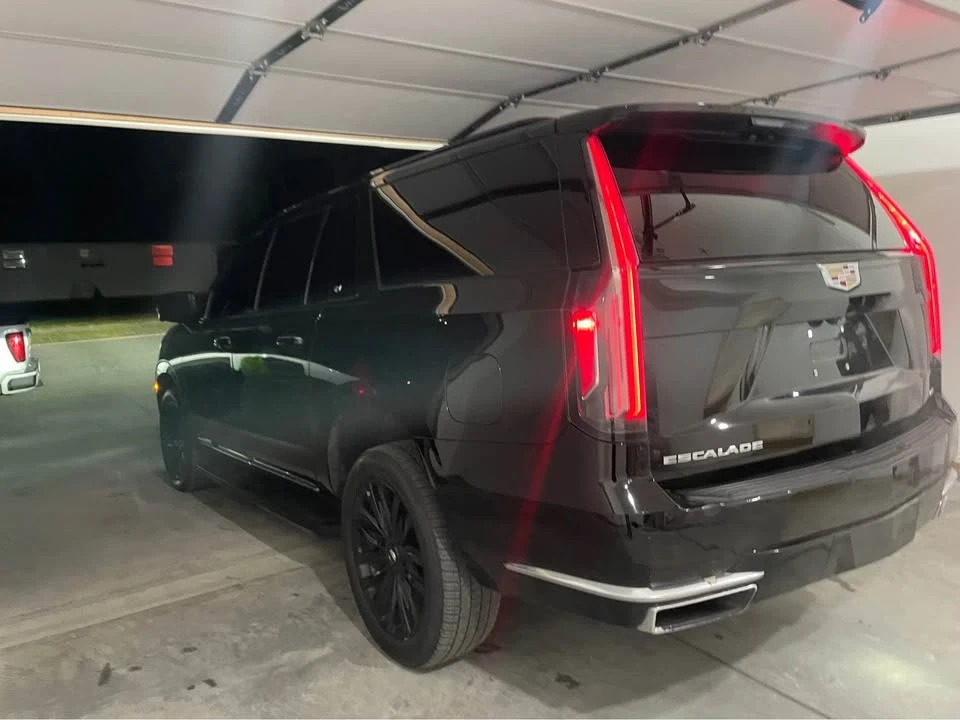 2022 Cadillac Escalade 5th Gen - Image 5 of 9