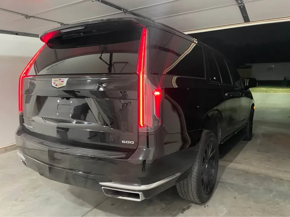 2022 Cadillac Escalade 5th Gen - Image 4 of 9