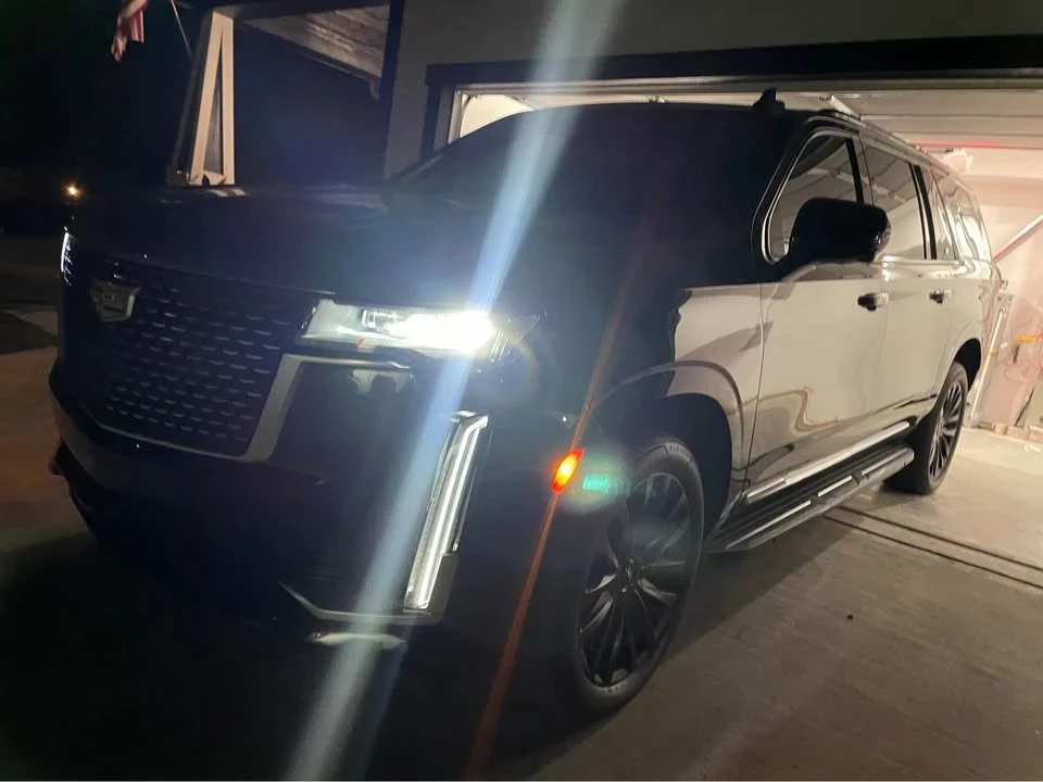 2022 Cadillac Escalade 5th Gen - Image 3 of 9