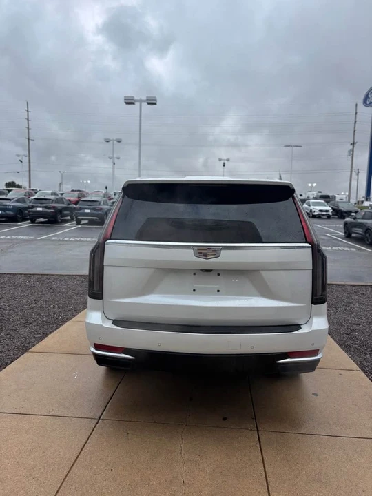 2022 Cadillac Escalade 5th Gen - Image 4 of 16