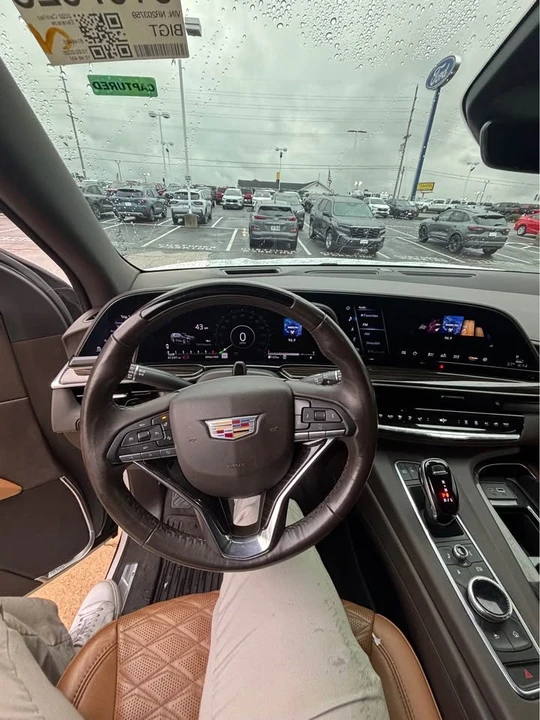 2022 Cadillac Escalade 5th Gen - Image 12 of 16