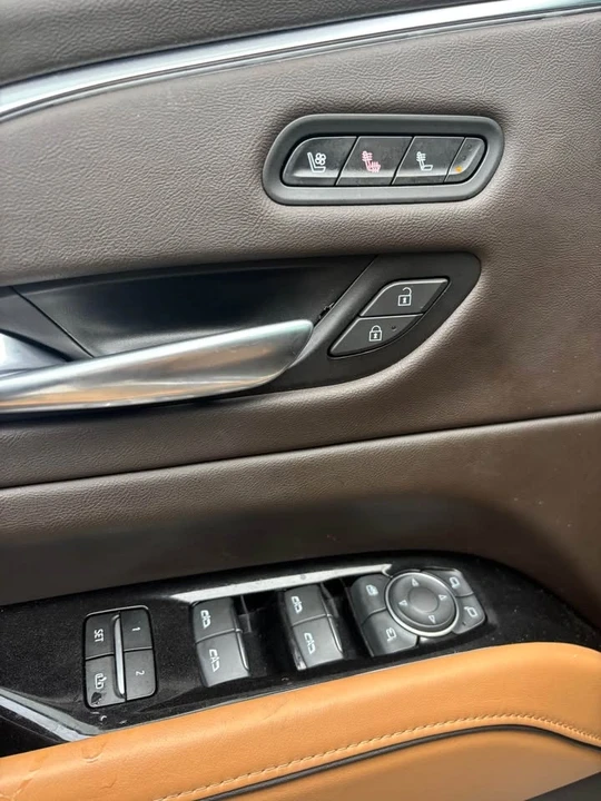 2022 Cadillac Escalade 5th Gen - Image 11 of 16