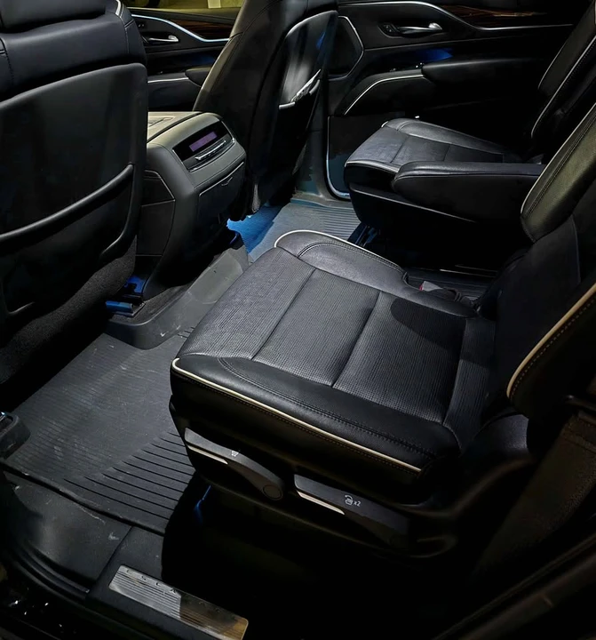 2022 Cadillac Escalade 5th Gen - Image 8 of 18