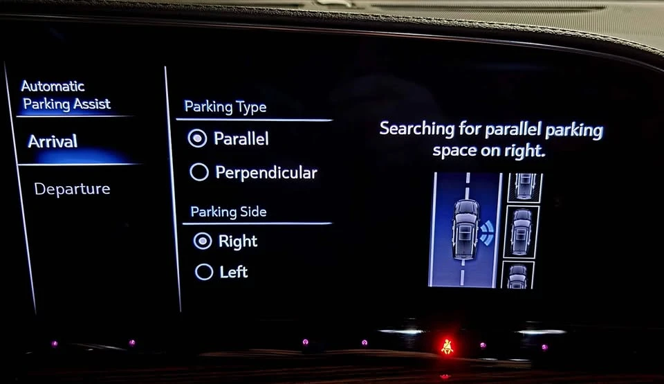 2022 Cadillac Escalade 5th Gen - Image 13 of 18