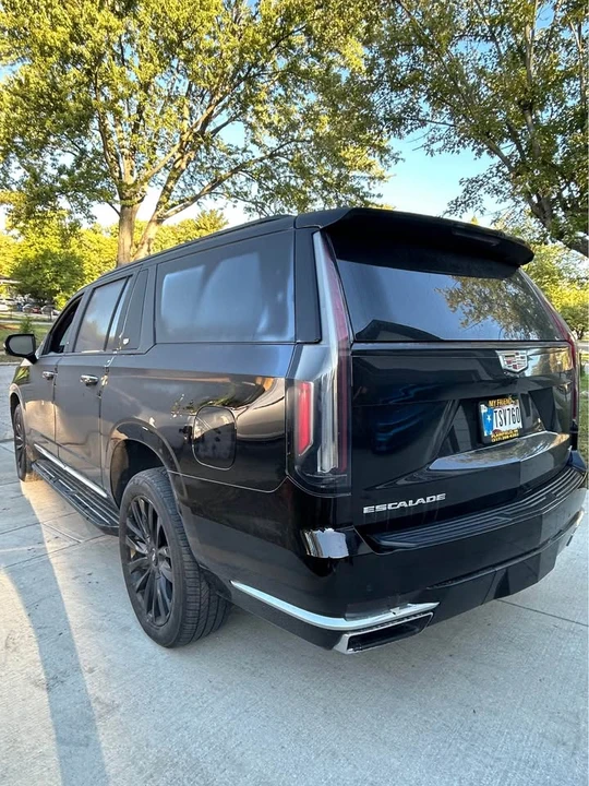 2022 Cadillac Escalade 5th Gen - Image 6 of 11