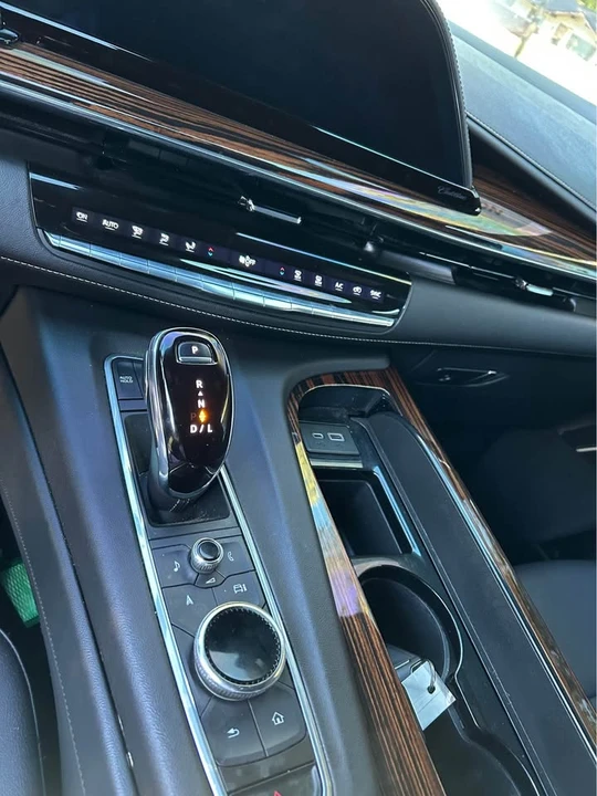 2022 Cadillac Escalade 5th Gen - Image 2 of 11