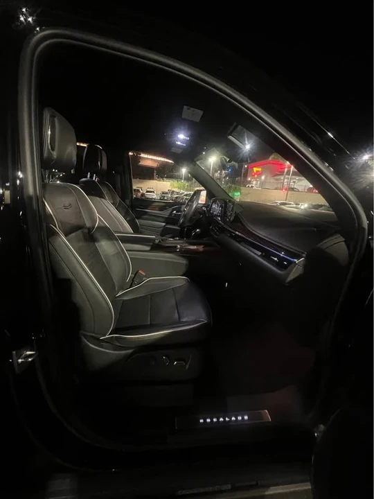 2022 Cadillac Escalade 5th Gen - Image 5 of 11