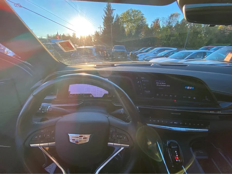 2022 Cadillac Escalade 5th Gen - Image 5 of 6