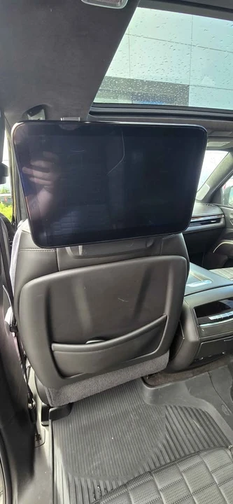 2022 Cadillac Escalade 5th Gen - Image 14 of 16