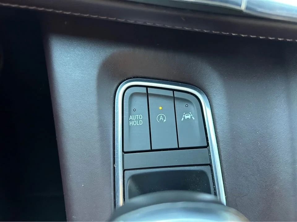 2022 Cadillac Escalade 5th Gen - Image 19 of 20