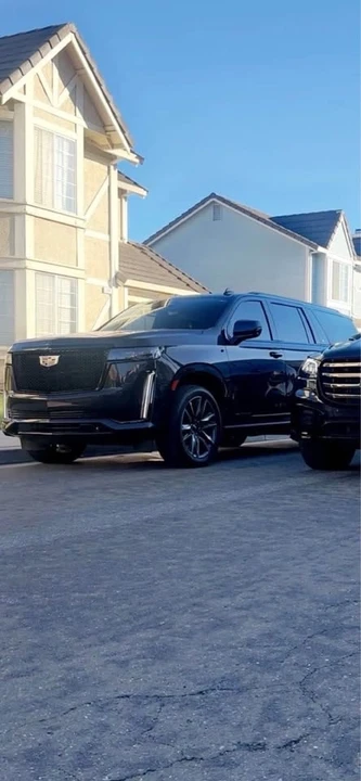 2022 Cadillac Escalade 5th Gen - Image 4 of 6