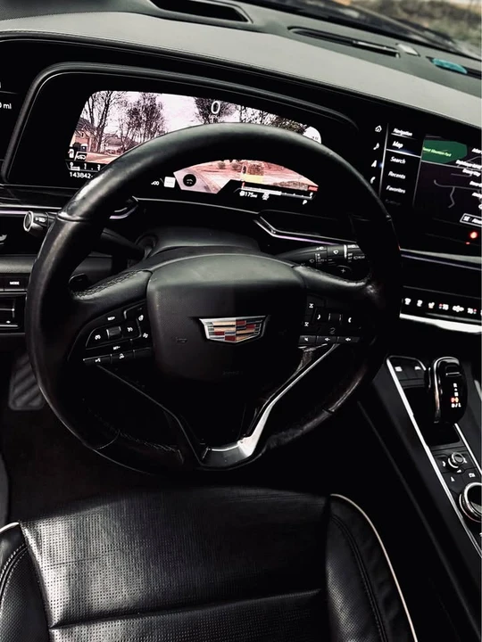 2022 Cadillac Escalade 5th Gen - Image 9 of 11
