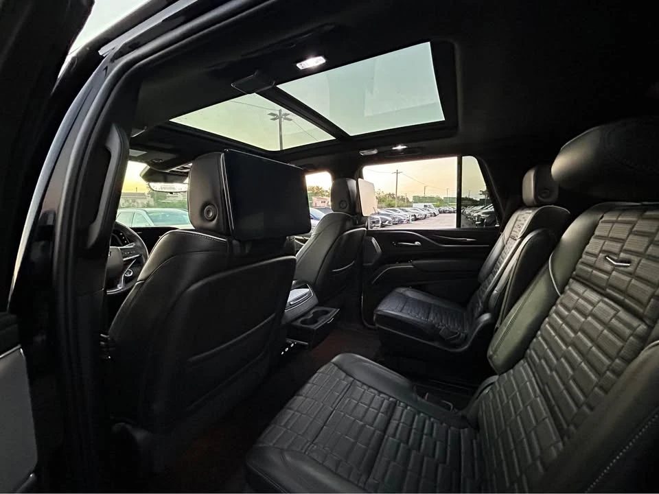2022 Cadillac Escalade 5th Gen - Image 5 of 6