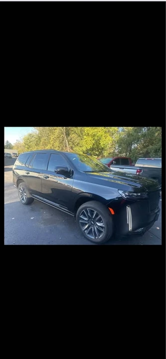 2022 Cadillac Escalade 5th Gen - Image 5 of 19