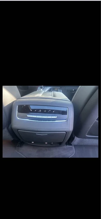 2022 Cadillac Escalade 5th Gen - Image 13 of 19