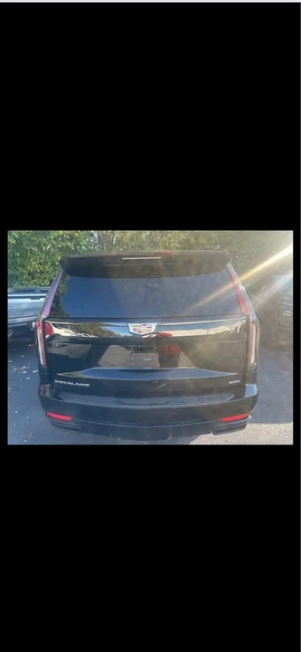 2022 Cadillac Escalade 5th Gen - Image 3 of 19