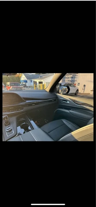 2022 Cadillac Escalade 5th Gen - Image 10 of 14