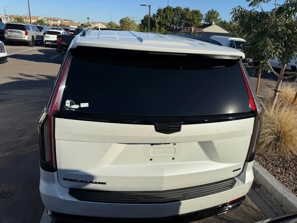 2022 Cadillac Escalade 5th Gen - Image 3 of 9