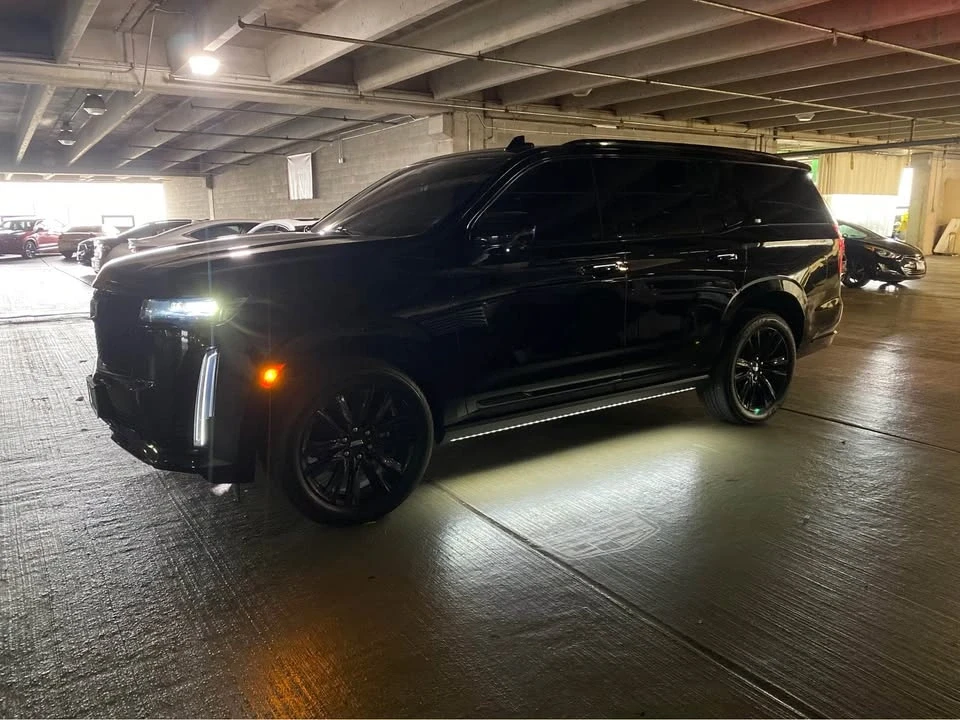 2022 Cadillac Escalade 5th Gen - Image 10 of 12